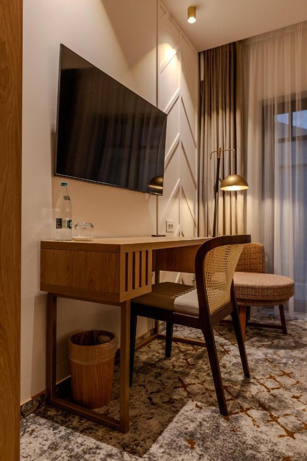 Hotel Branco ทิมิชัวรา ภายนอก รูปภาพ
