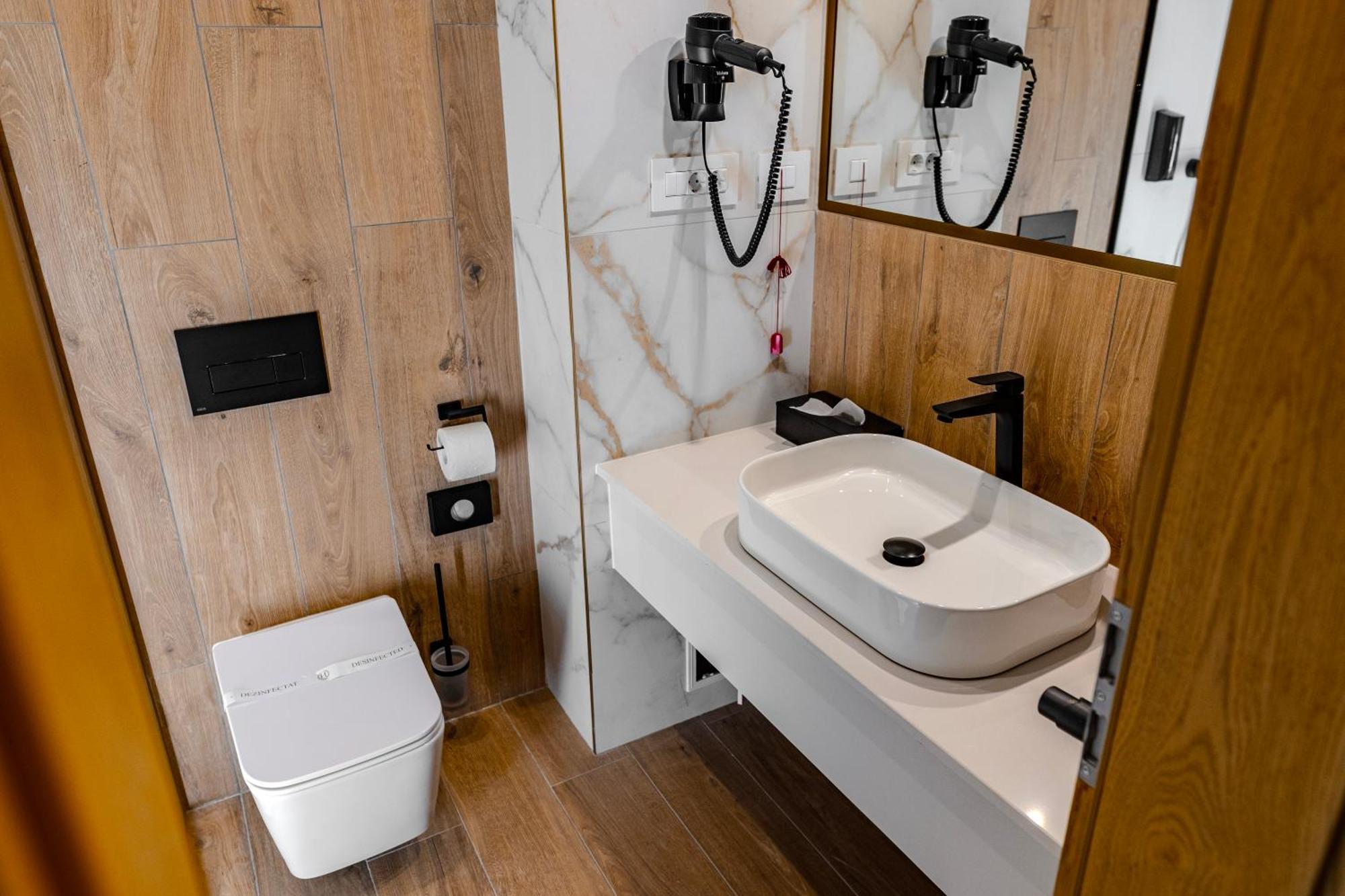 Hotel Branco ทิมิชัวรา ภายนอก รูปภาพ