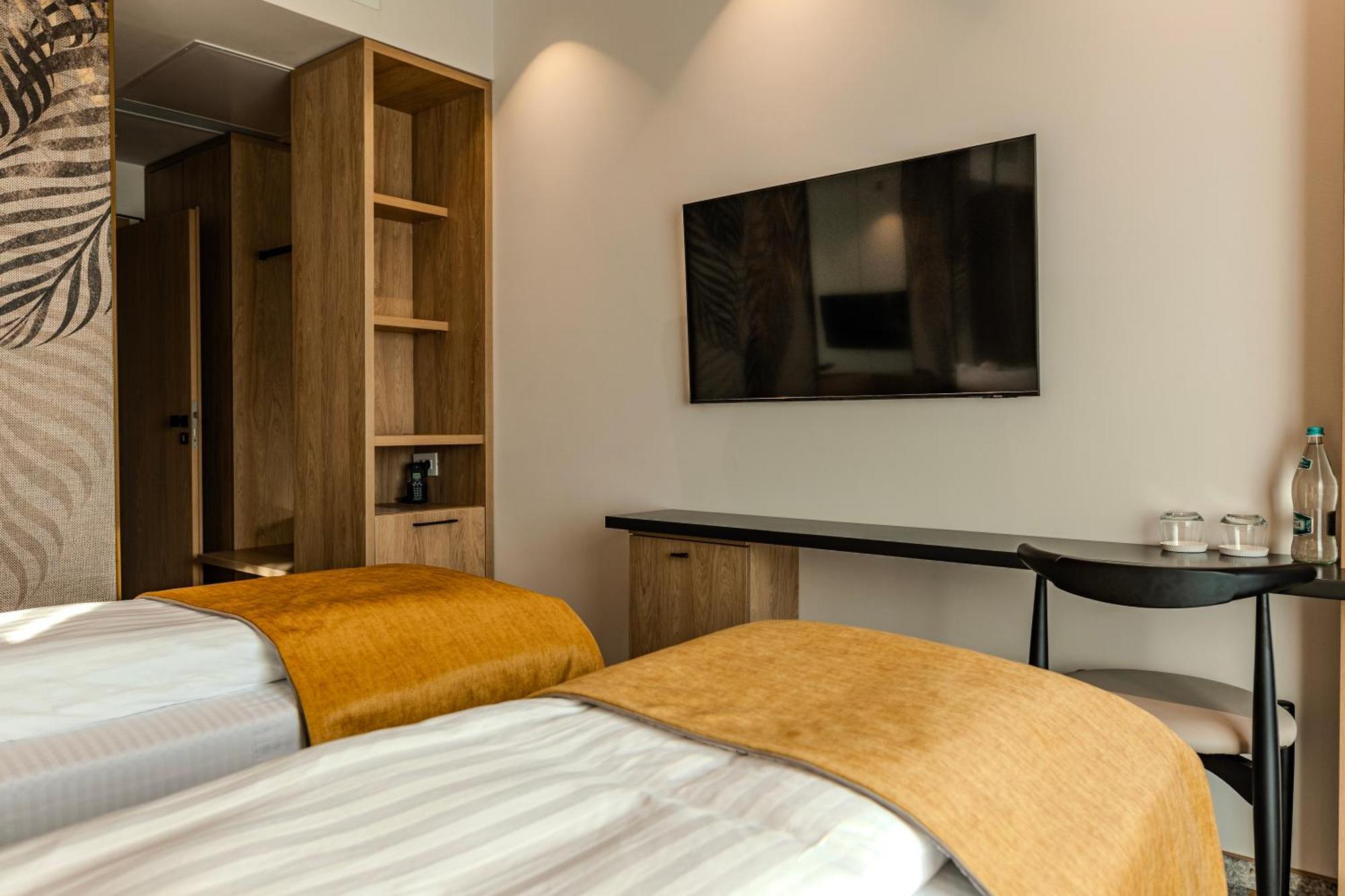 Hotel Branco ทิมิชัวรา ภายนอก รูปภาพ