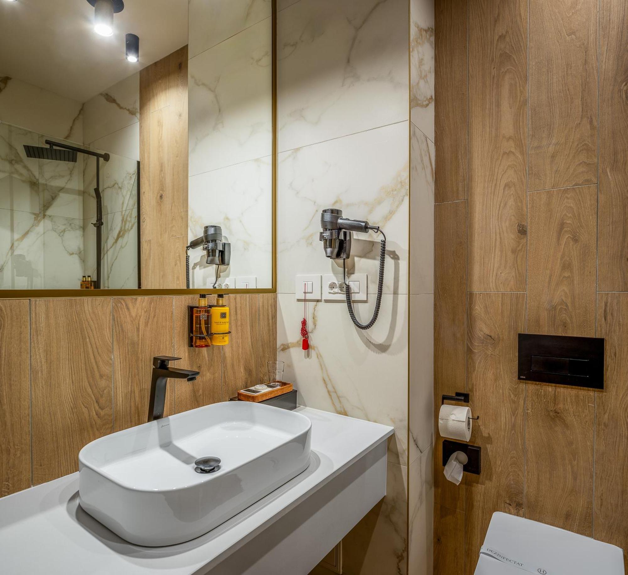 Hotel Branco ทิมิชัวรา ภายนอก รูปภาพ