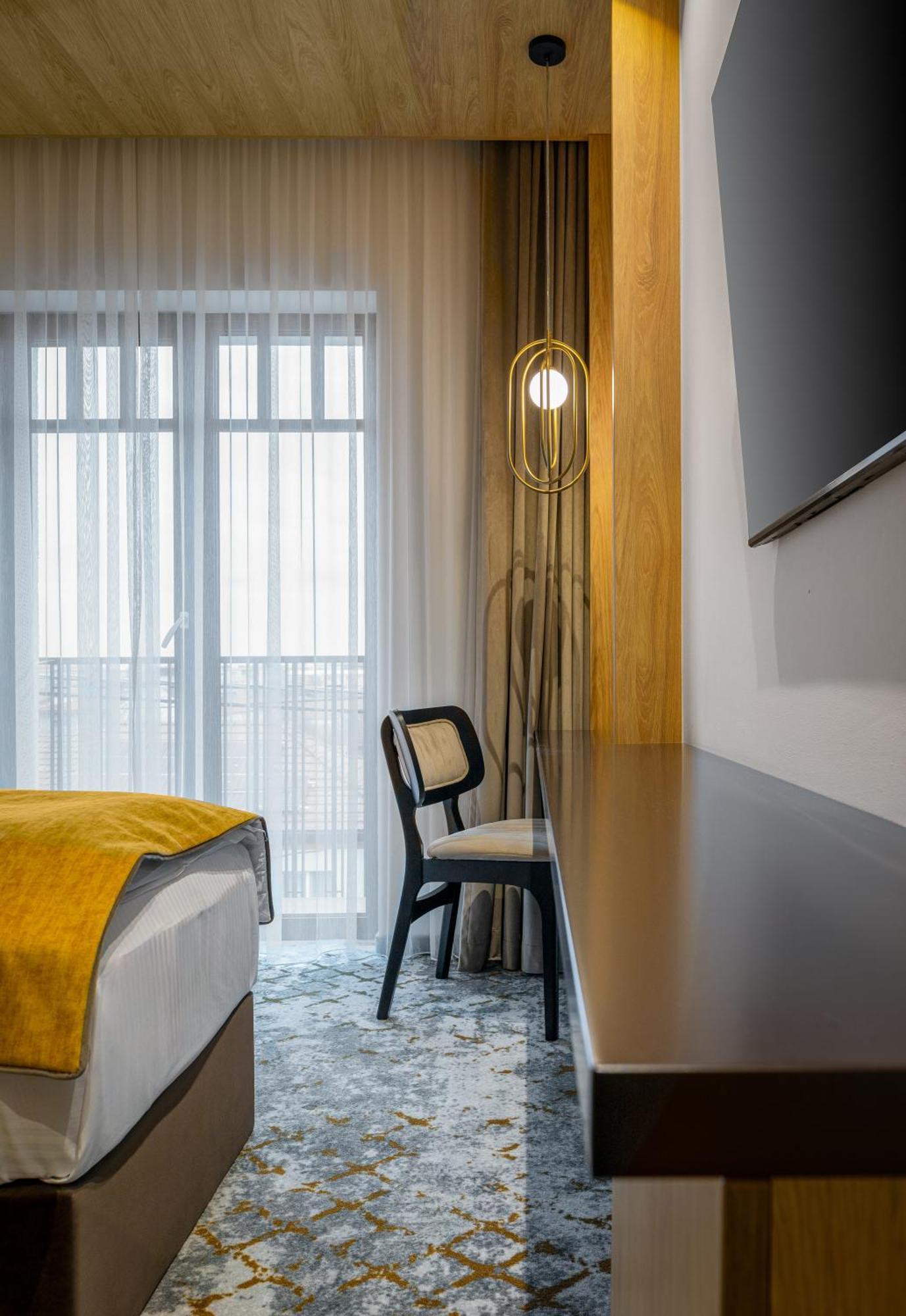 Hotel Branco ทิมิชัวรา ภายนอก รูปภาพ