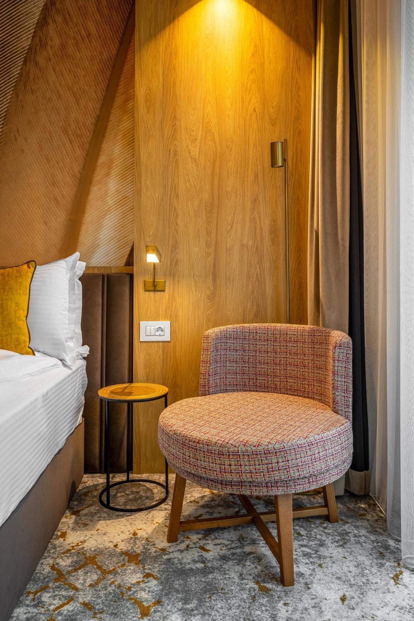 Hotel Branco ทิมิชัวรา ภายนอก รูปภาพ