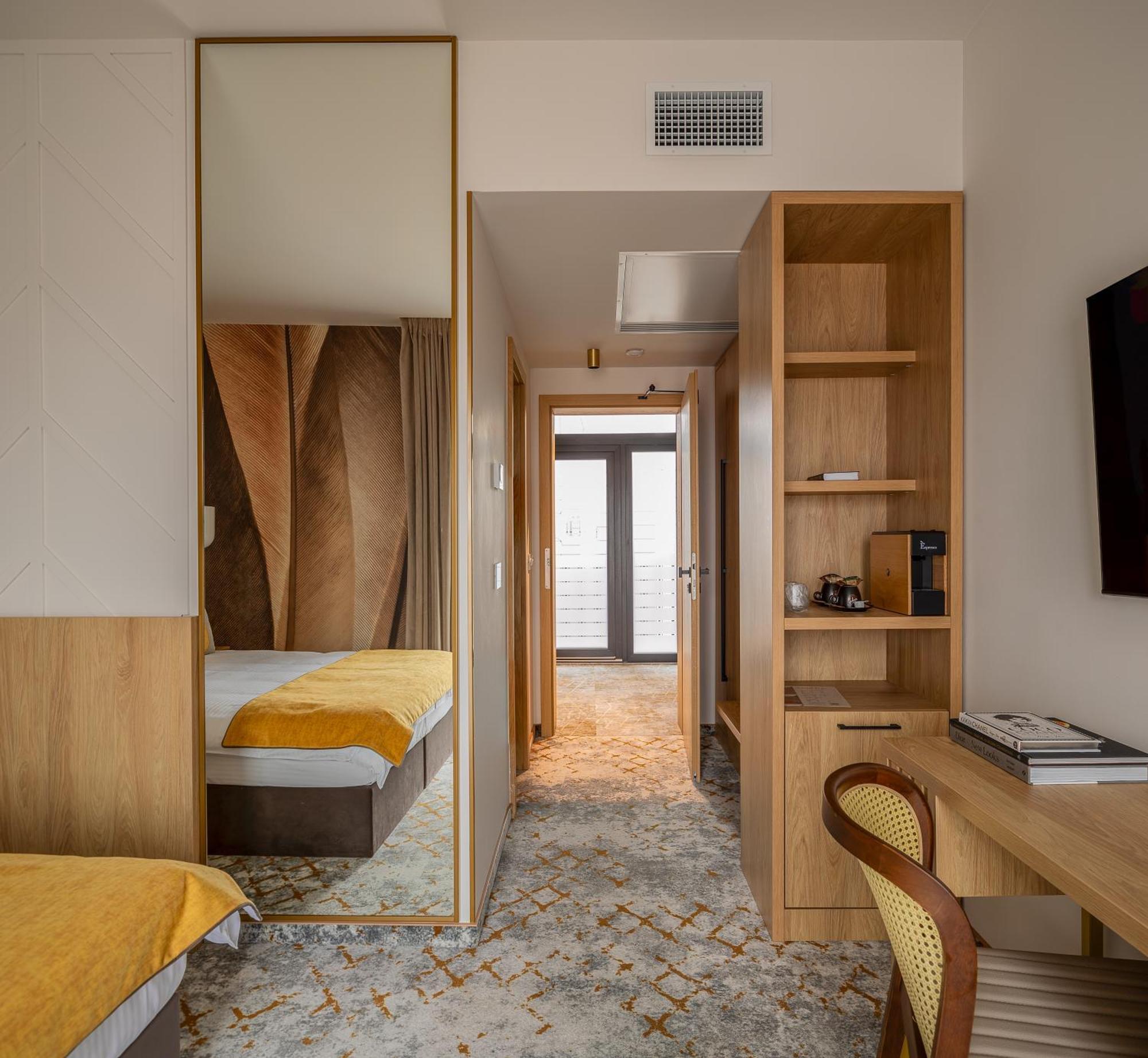 Hotel Branco ทิมิชัวรา ภายนอก รูปภาพ